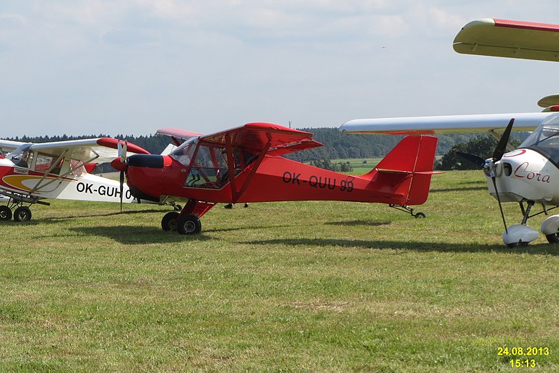 File:Vysokov Air Day (11206221614).jpg