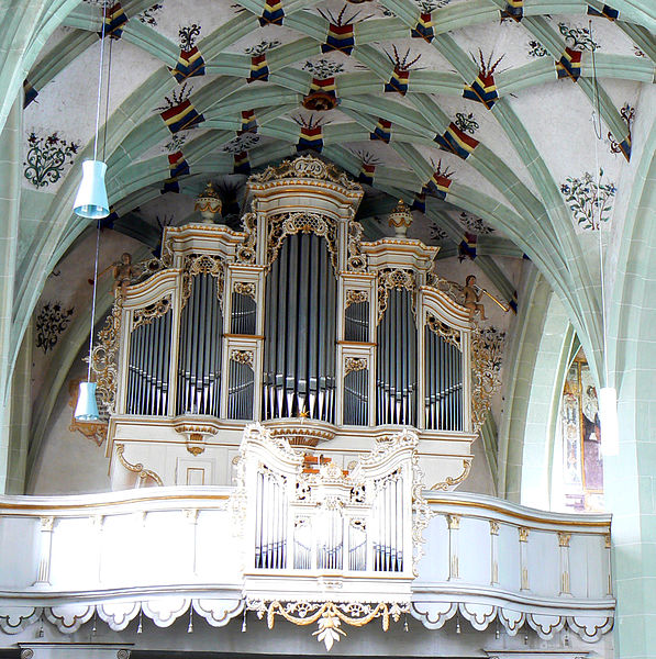 File:Weilheim Teck Peterskirche Orgel.jpg