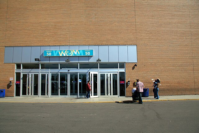 File West Edmonton Mall Entrance 50 Jpg Wikimedia Commons