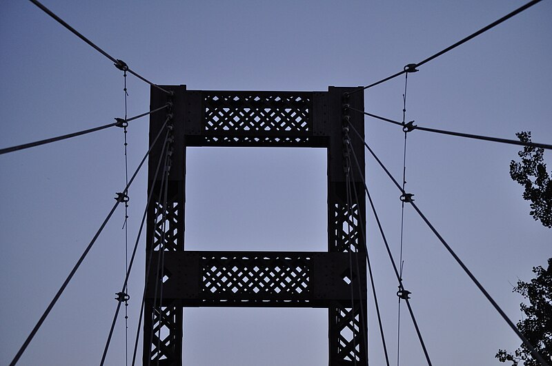 File:Winthrop, Washington - Spring Creek Suspension Bridge 04.jpg