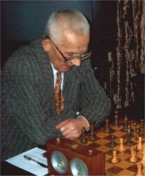 File:Witold Balcerowski 2001.jpg