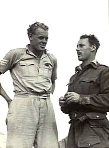 Wing Commander Jeffrey (right) with the man he rescued from behind enemy lines, Sergeant Pilot "Tiny" Cameron, on 30 November 1941.