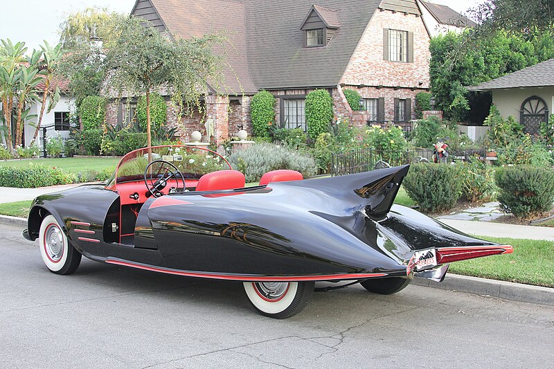 File:1963 Batmobile parked in Pasadena neighborhood October 2014.jpg