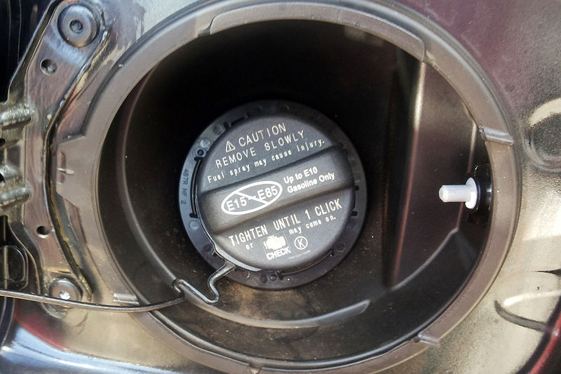 File:2012 Camry fuel filler cap 04 2014 141615.jpg