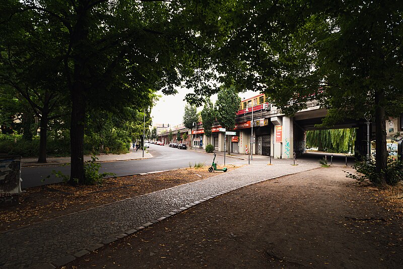 File:20220805 Berliner Stadtbahn viaduct 03.jpg