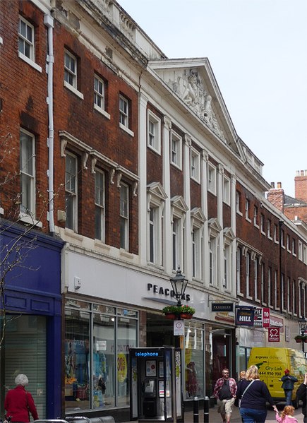 File:4-5 Whitefriargate, Hull - geograph.org.uk - 2708830.jpg