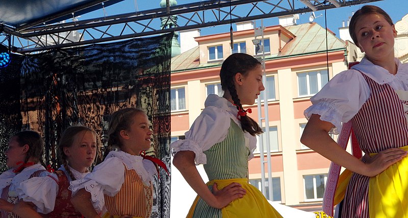 File:7.7.18 Klatovy Folklore Festival 181 (42551610884).jpg