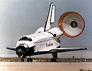 950318 STS67 Endeavour landing