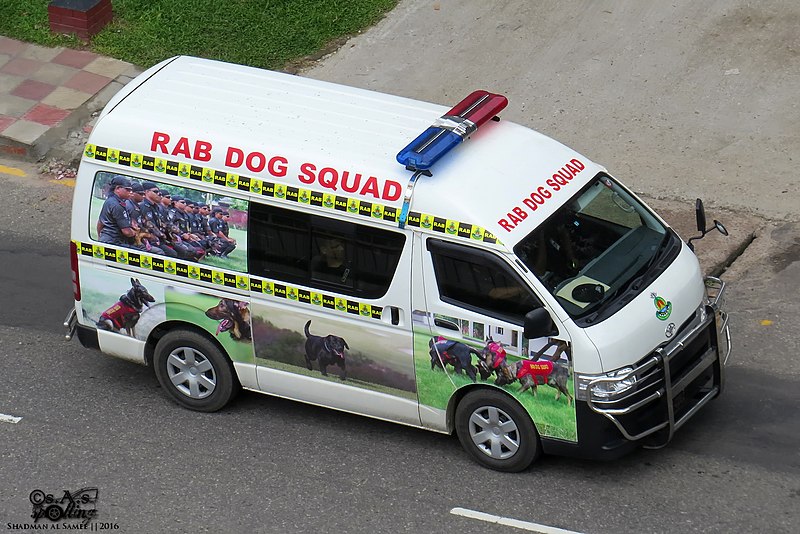 File:Bangladesh Rapid Action Battalion (RAB) dog-squad Toyota Hiace (29964097541).jpg