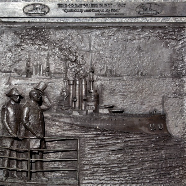 File:Bas relief at the Navy Memorial, 701 Pennsylvania Ave., NW, Washington, D.C LCCN2010641740.tif