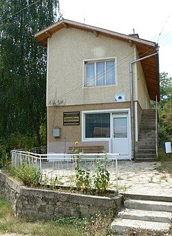 Batulia-library.jpg