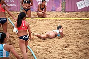 Deutsch: Beachhandball bei den Olympischen Jugendspielen 2018; Tag 6, 12. Oktober 2018; Mädchen, Hauptrundenspiel – Chinese Taipei (Taiwan)-Argentinien 1:2 English: Beach handball at the 2018 Summer Youth Olympics at 12 October 2018 – Girls Main Round – Chinese Taipei (Taiwan)-Argentina 1:2