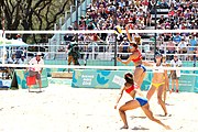 Deutsch: Beachvolleyball bei den Olympischen Jugendspielen 2018; Tag 9, 15. Oktober 2018; Mädchen, Viertelfinale: Puerto Rico-Russland 0–2 (12–21/10–21) English: Beach volleyball at the 2018 Summer Youth Olympics at 15 October 2018 – Girls Quarterfinals: Puerto Rico-Russia 0–2 (12–21/10–21)