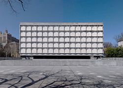 Beinecke-Rare-Book-Manuscript-Library-Yale-University-Hewitt-Quadrangle-New-Haven-Connecticut-Apr-2014-a.jpg