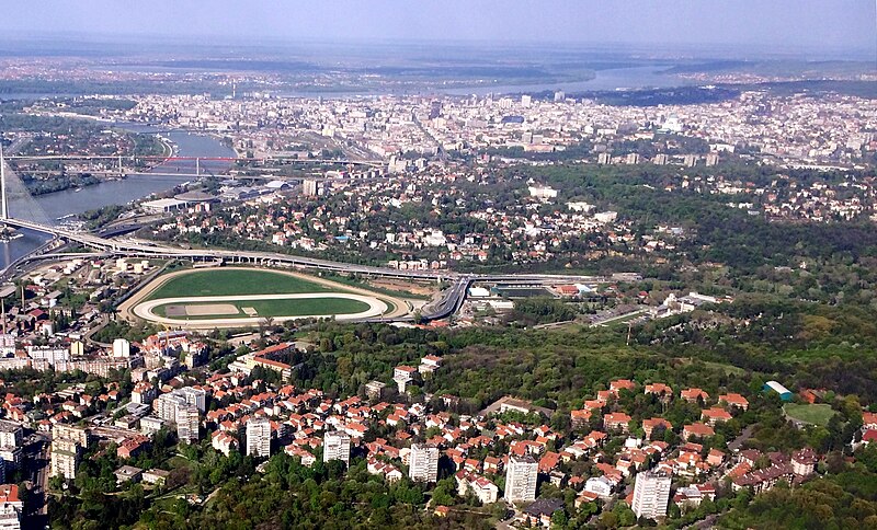 File:Beograd - Cukarica - Banovo Brdo and Savski Venac - Senjak IMG 1745.JPG