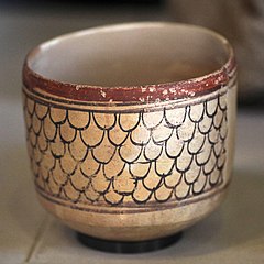 Bowl ornated with scales-E 32530