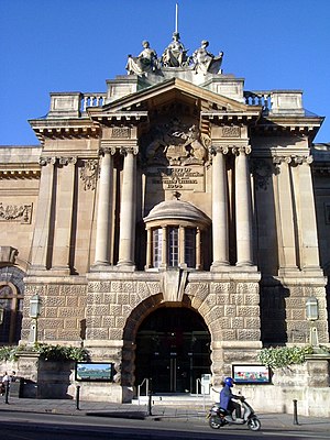 Bristol City Museum and Art Gallery