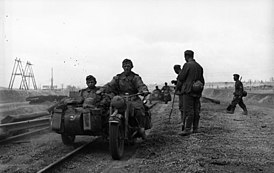 Tyske soldater på motorsykkel Foto: Deutsches Bundesarchiv, Bild 101I-218-0524-20 / Geller / CC-BY-SA 3.0