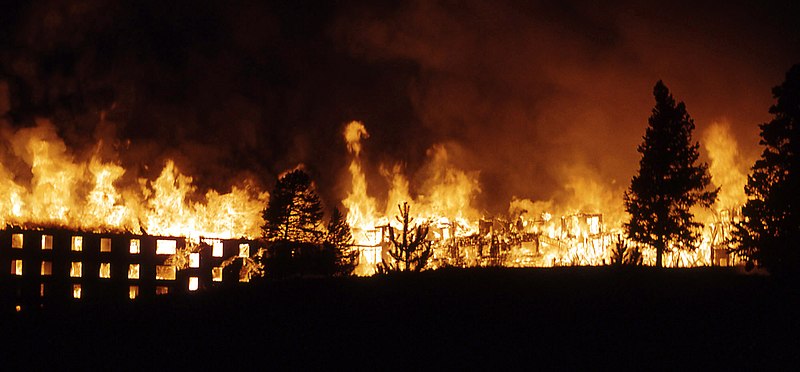 File:Canyon Hotel fire NPS.jpg