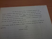 Firma de Alfonso Reyes en carta dirigida al licenciado Luis I. Rodríguez, secretario particular del presidente de la República Lázaro Cárdenas del Río en uno de los documentos relacionados con el exilio republicano español en México (caja 4, expediente 12, del fondo documental Daniel Cosío Villegas del Archivo Institucional/Archivo Histórico de El Colegio de México).