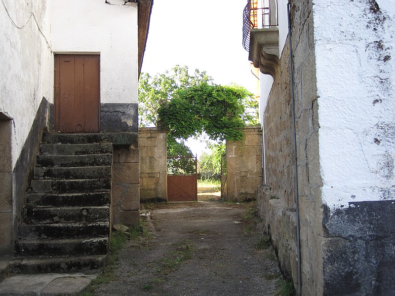 File:Castanheiro, 5140, Portugal - panoramio (22).jpg