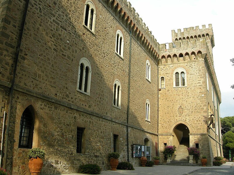 File:Castello pasquini 02.JPG