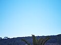 Celeste puro a Messina verso l'orizzonte, ove il ciano è più intenso, in direzione del sole a fine febbraio, pressoché mezzogiorno solare.