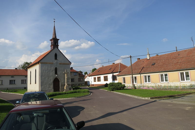 Файл:Center of Pálovice, Třebíč District.JPG