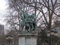 Monument von Karl dem Großen vor der Kathedrale