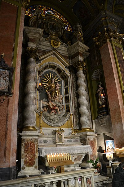 File:Chiesa della Consolazione (Genova) 09.jpg