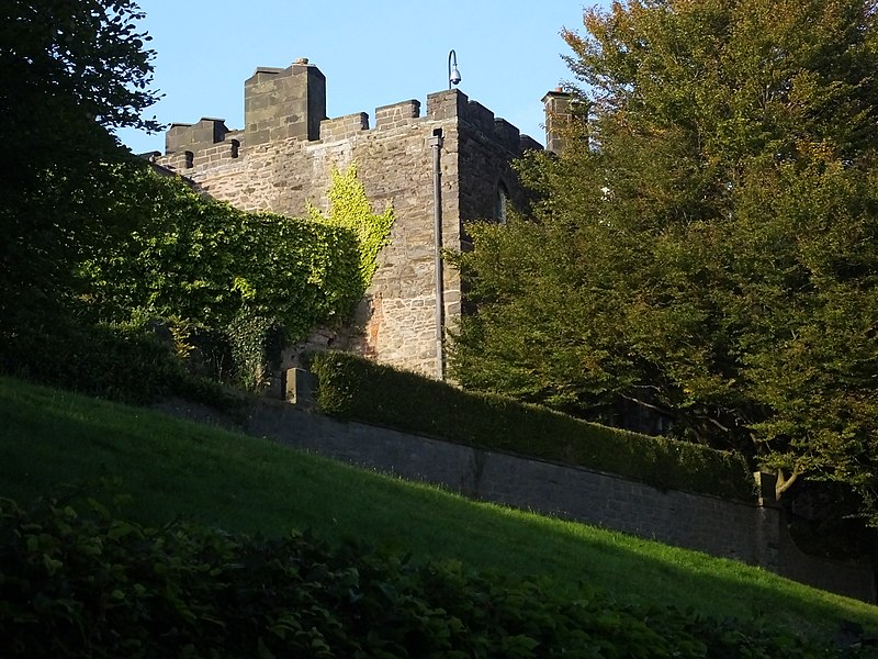 File:Clitheroe Castle keep exterior 8169.JPG