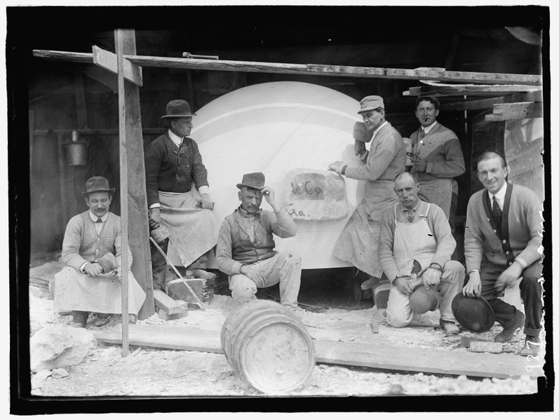 File:Columbus Memorial Construction b.tif