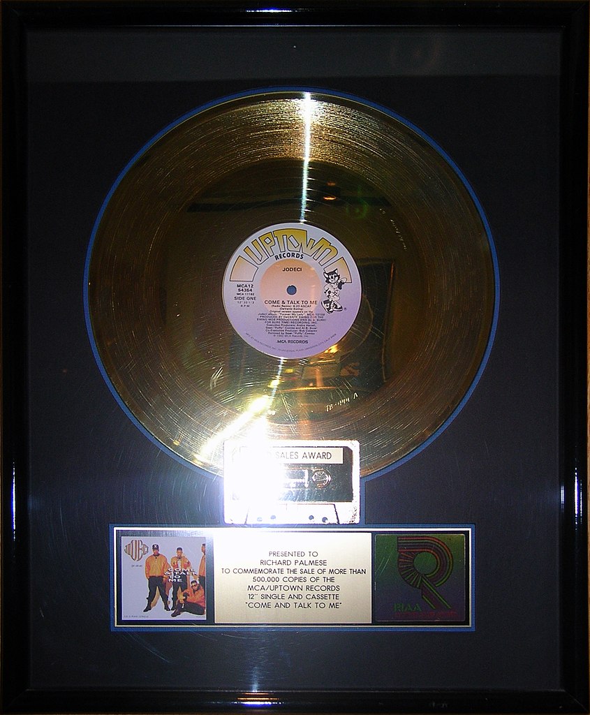File:Come & Talk to Me gold record, Hard Rock Cafe Hollywood.JPG - Wikipedia