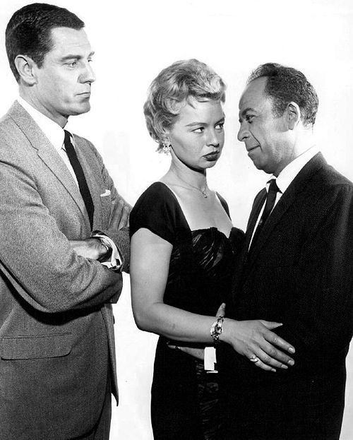 Craig Stevens as Peter Gunn (left) with guest stars Lari Laine and Lewis Charles (1959)