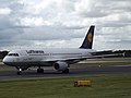 Миниатюра для Файл:D-AIPA Airbus A320 Lufthansa (30215454970).jpg