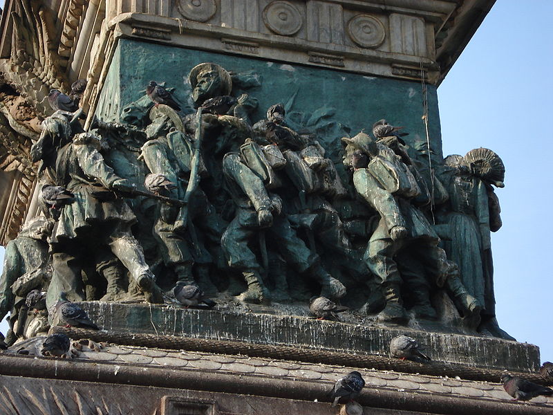 File:DSC02636 - Milano - Monumento a Vittorio Emanuele II in Piazza Duomo - Foto Giovanni Dall'Orto 15-jan 2007.jpg