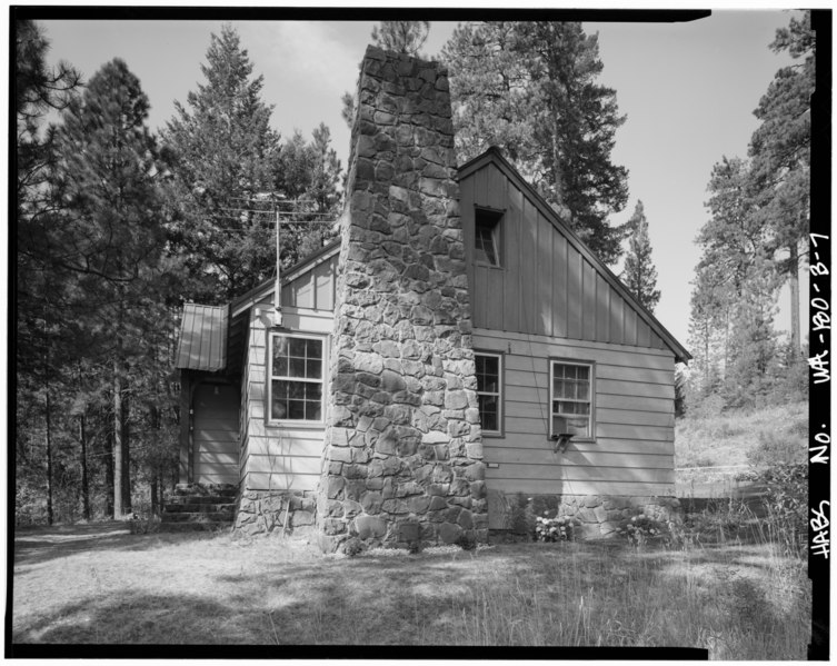 File:EAST SIDE - Tieton Ranger Station, Building No. 1052, North side of State Highway 12, West of State Highway 410, Naches, Yakima County, WA HABS WASH,39-NACH.V,4-B-7.tif