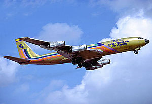Ecuatoriana Boeing 707-321C Hoppe.jpg