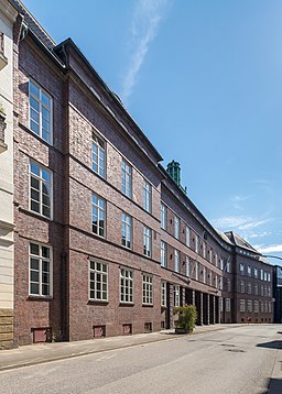 Ernst-Mantius-Straße 8 (Hamburg-Bergedorf).Amtsgericht Bergedorf.1.27911.ajb