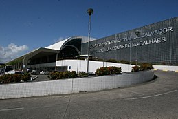 Fachada Aeropuerto de Salvador2.jpg