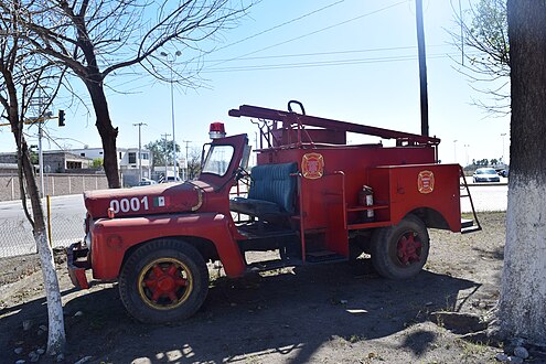 Исторический пожарный автомобиль