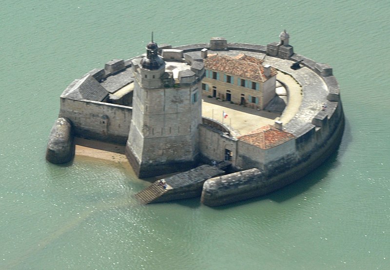 File:Fort Louvois from F-GHAC (2021).jpg
