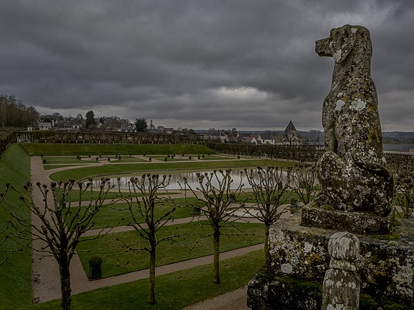 16 septembre —Parc du Château à Villandry Photo: DOGr (CC-BY-SA-4.0)