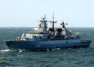 Die deutsche Fregatte Bayern (F217) ist am 10. Juni 2008 in der Ostsee unterwegs (080610-N-3396B-067).jpg