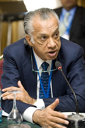 Gulu Lalvani, Pakistani businessman