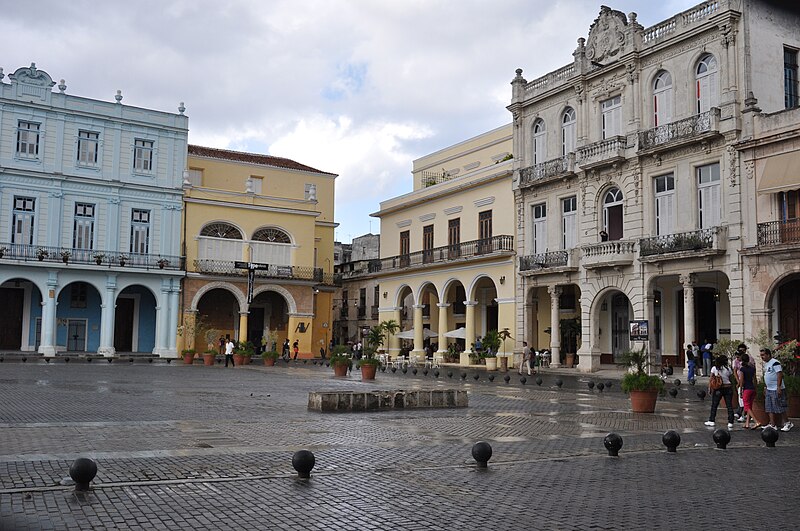 File:Habana Plaza Vieja.JPG