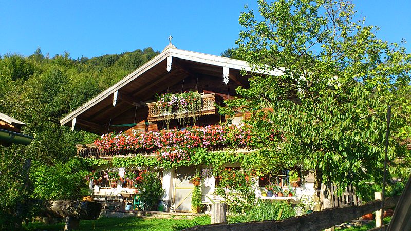 File:Hochgernweg81.jpg