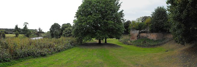 Holt Castle (2009)