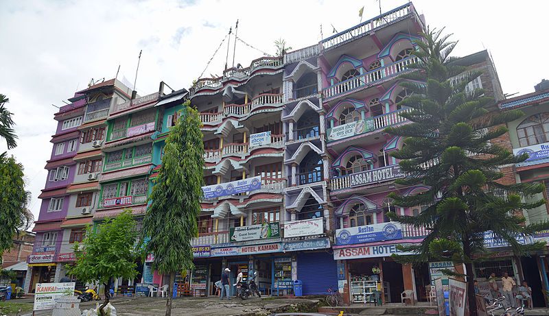 File:Hotels, Kakarbhitta, Nepal.jpg