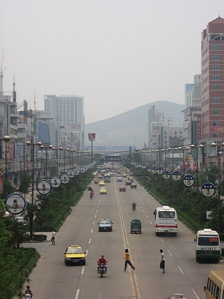 File:Huainan June 2005 03.jpg